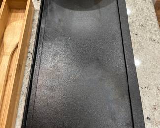 H45 - $15 Cast Iron griddle