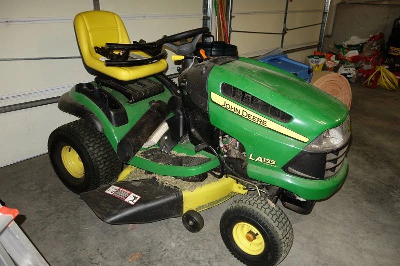 HSH Estate Sale in Raymore starts on 11/9/2023