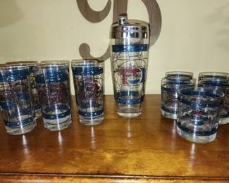 Vintage Pepsi decanter, shaker and 2 size glasses