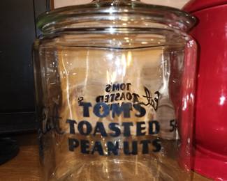 Tom's toasted peanuts jar