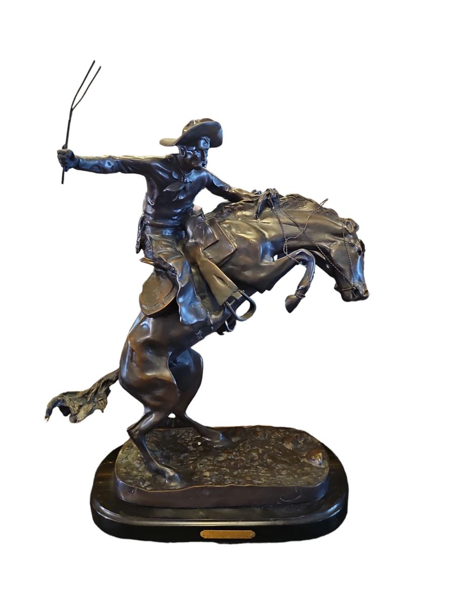 Remington Bronco Buster in mint condition, very heavy 