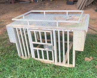 Custom-built dog box for Yamaha Rhino 660