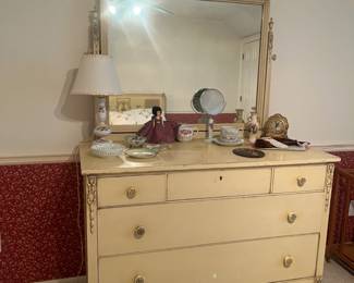 Circa 1910 Cottage Victorian bedroom suite, dresser