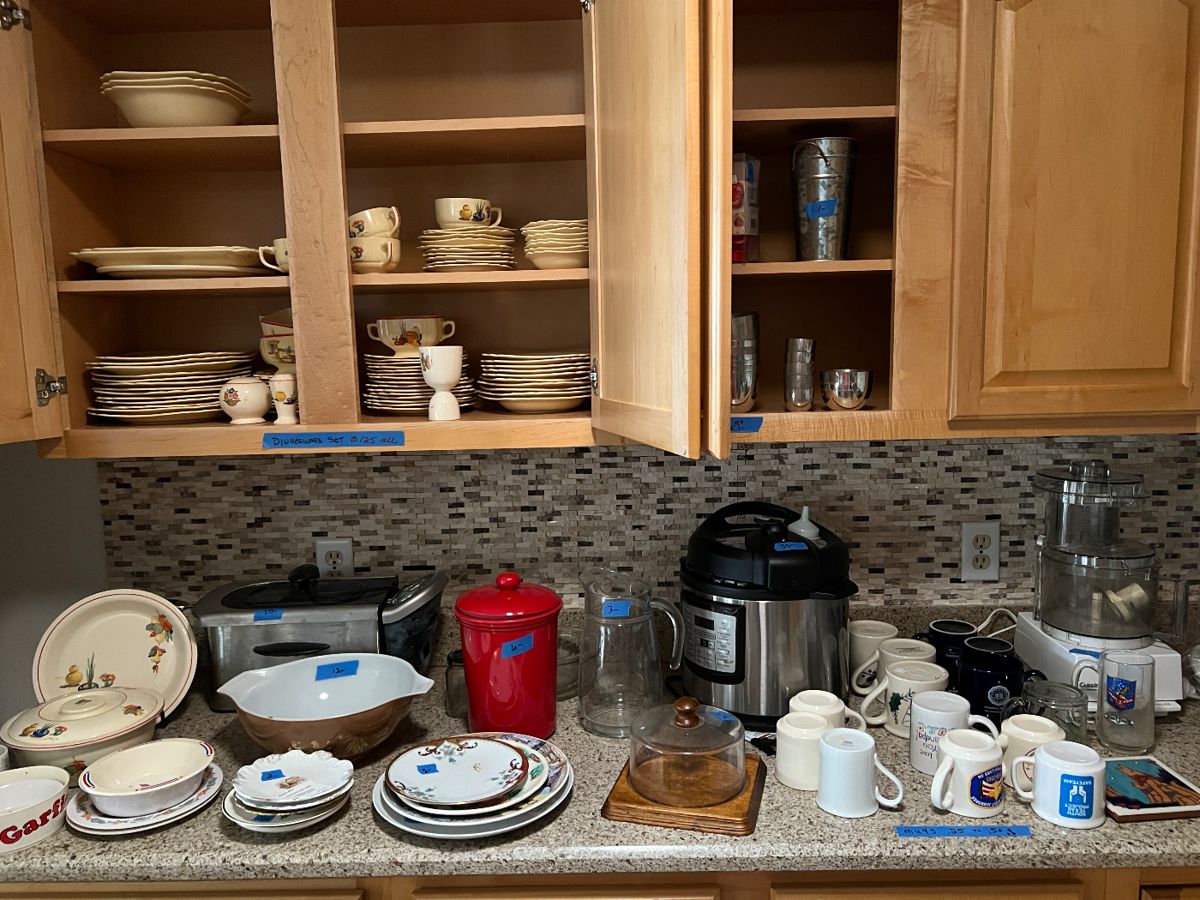 SUNLAND VILLAGE ESTATE! BARGAIN SAT!! starts on 11/16/2023