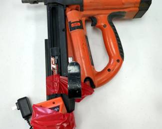 Ramset T3 Powder- Activated Fastening Tool Nailer With Batteries And Charger , Powers On