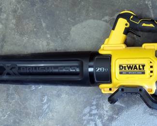 Dewalt XR Brushless 20V Battery Powered Blower, Model DCBL722