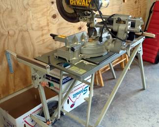 DeWalt 12" Sliding Compound Miter Saw, Model DW708, With Utility Vehicle, Model MS-UV, Powers On

