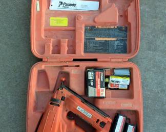 Paslode Impulse Cordless 16 Gauge Angled Finish Nailer, Model IM250A, With 2 Rechargeable Batteries