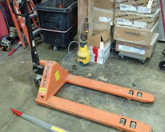 Mighty Lift Pallet Jack, 5500 Lbs Capacity