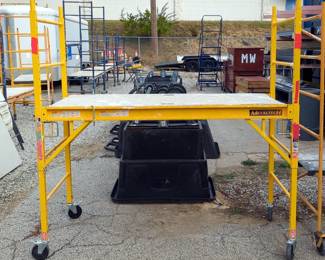 Metaltech Multi Purpose 6' Baker Style Scaffold With 1000Lbs Capacity On Casters