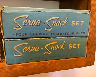 Laundry room - 2 boxes of vintage snack sets - both the same pattern - 4 plates with cups 
