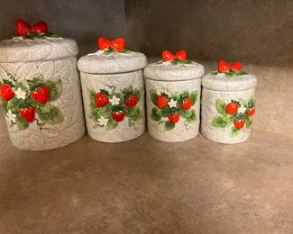 Kitchen- set of canisters 