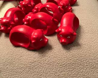 Razorback napkin holders