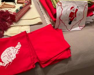 Razorback and red linen napkins