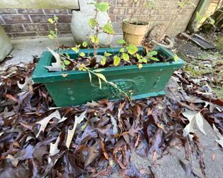 Planter box