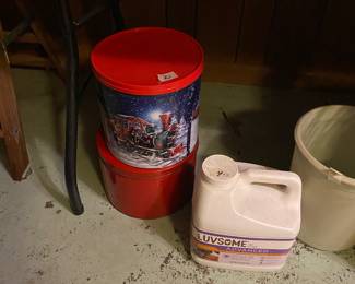 Miscellaneous in garage