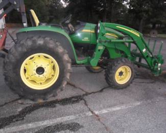 Another picture of the tractor
