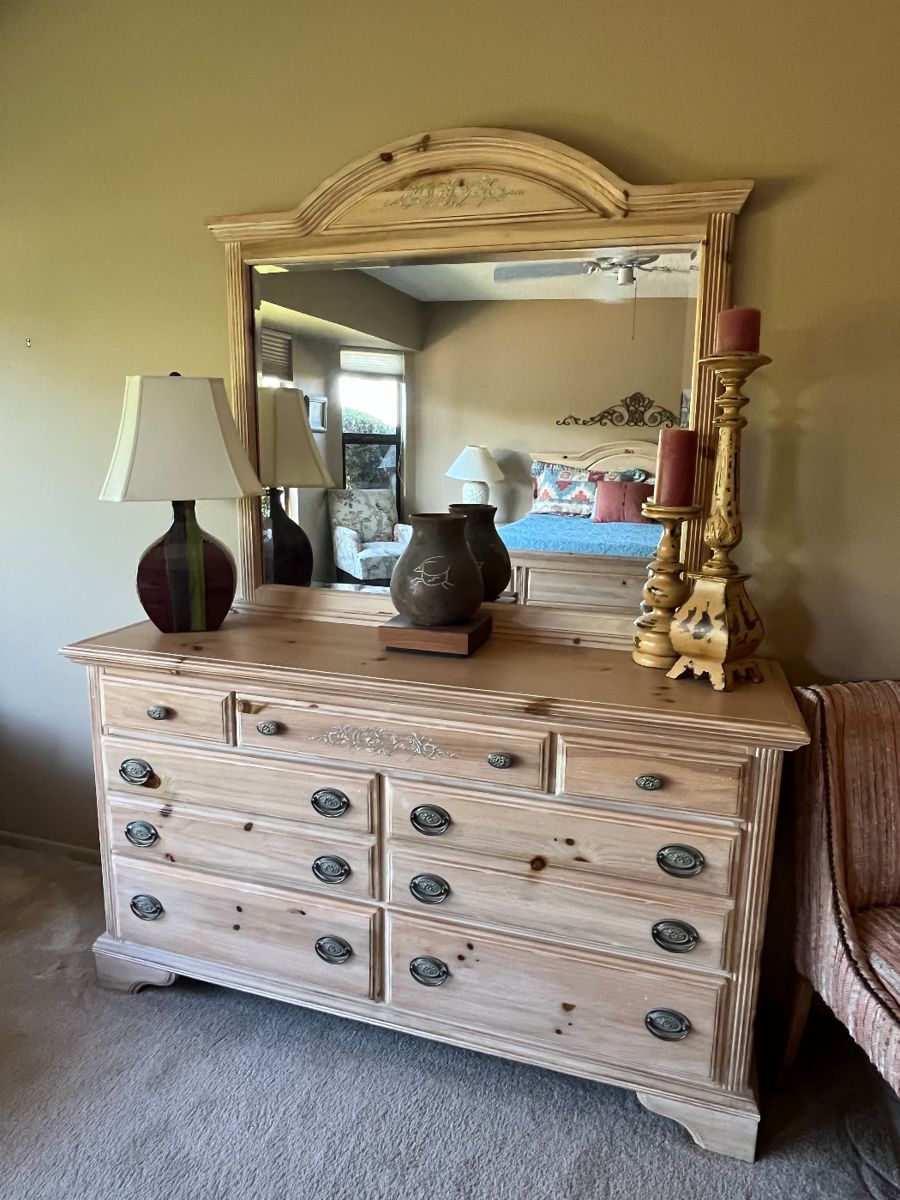 Sun City West Sale by Everything4U Estate Sales starts on 11/3/2023