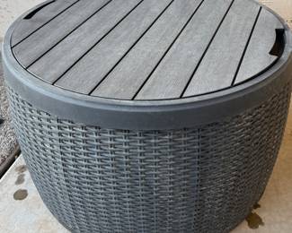 Patio Coffee Table w Storage