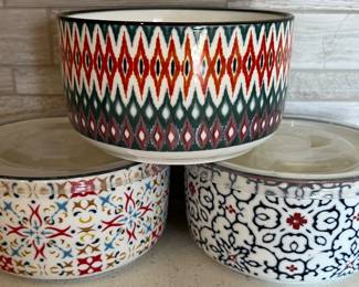 Signature Housewares Set/3 Bowl s w Lids