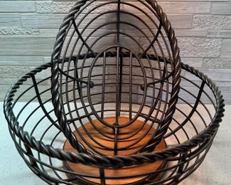 Set/2 Metal Baskets