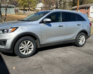 2017 Kia Sorento, 37k miles on new factory replaced engine. 