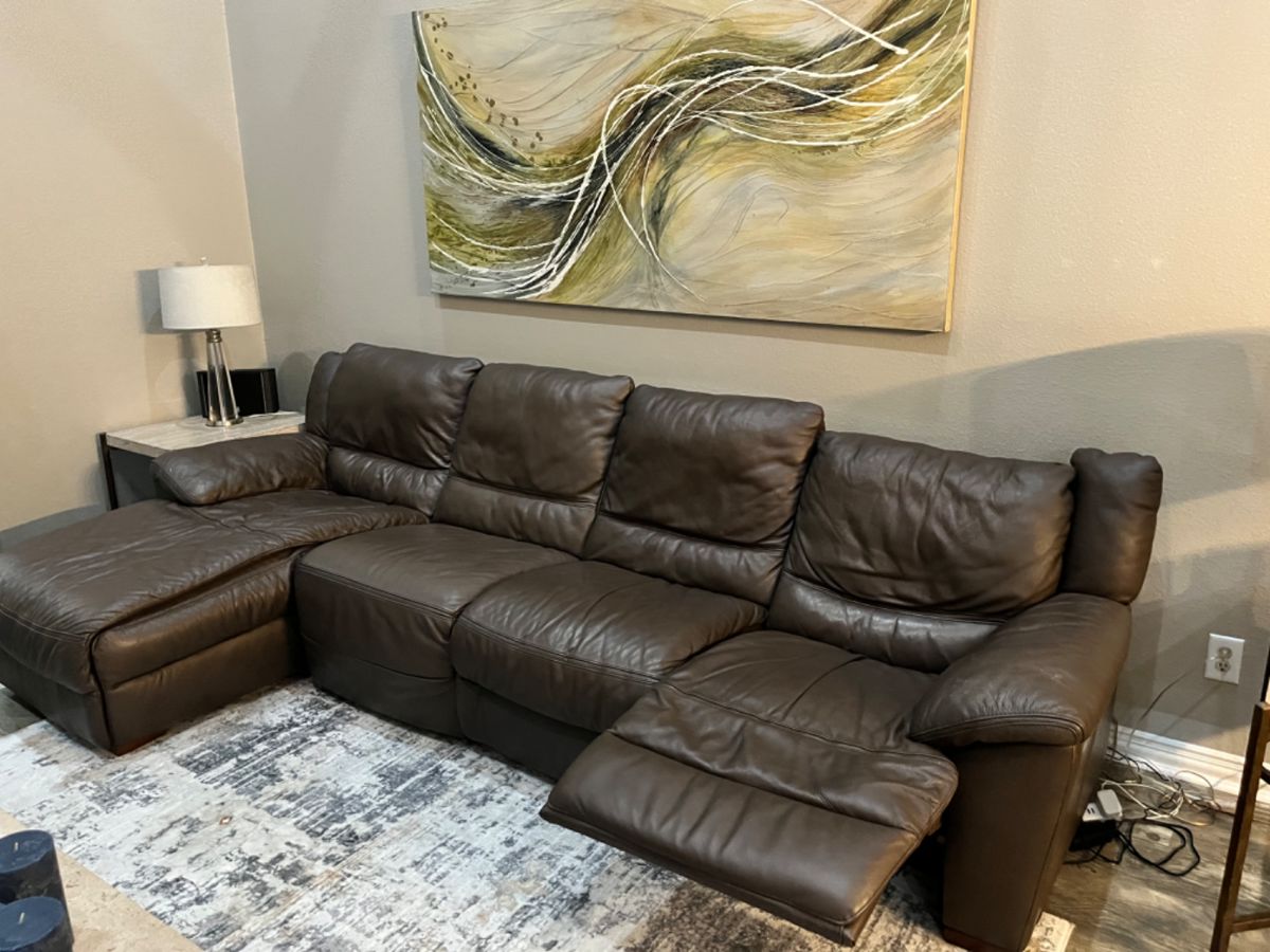 Devlin Estate Sale in Houston, Texas starts on 11/11/2023