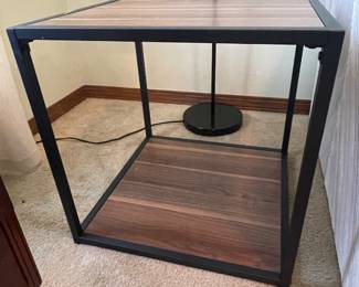 $46 Side table Metal  20x20x21

