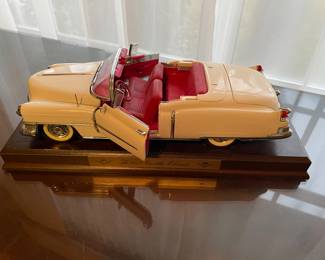 $80 Danbury Mint Cadillac Yellow Eldorado 1953