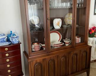 $350 Mid Century Modern China cabinet 50x16x73
