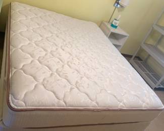 $140 Queen bed
