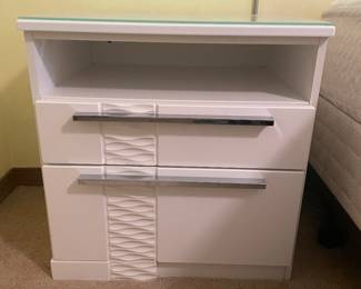 $50 White nightstand with glass top 23x18x24

