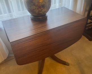$175 Vintage claw foot drop leaf table with drawer      48x6x30 folded down 19x36x30

