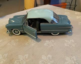 $50 The Danbury Mint 1951 Ford Victoria limited edition