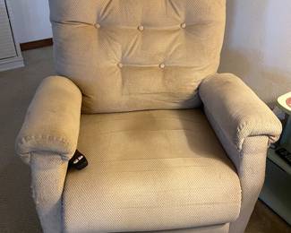 $80 Electric recliner cream 30x30x17 (seat) 39 (back), as is some damage from cat


