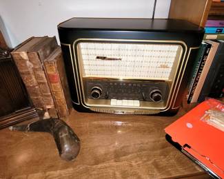 Grundig Classic 960 Anniversary Edition AM FM SW Radio
