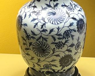 Blue and white petite lamp