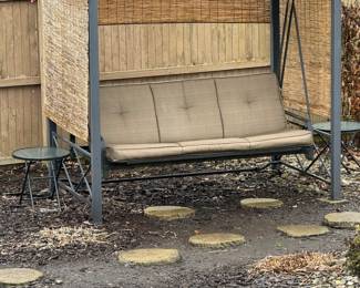 Outdoor swing