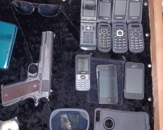 Remingiton Airsoft Pistol - Cell Phones - Wifi hot spot