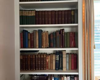 Red books
Blue books
Old books
New books