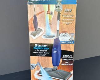NIB Shark Easy Spray Steam Mop DLX