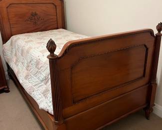 Mattresses are deep and in very good condition