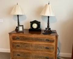 3 pieces set with dresser, chest of drawers and vanity