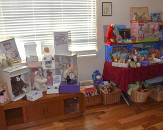 UPSTAIRS-McDonald's & Collectible Pin Room Overview