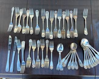 The Main Course Japan Forks, Spoons, & Knives
