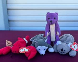 (4) Collectible Toys Feat. Teenie Beanies & Pez
