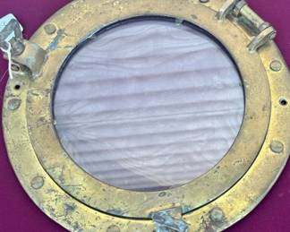 Porthole
