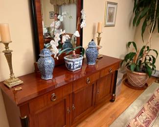 Baker cabinet with dining room