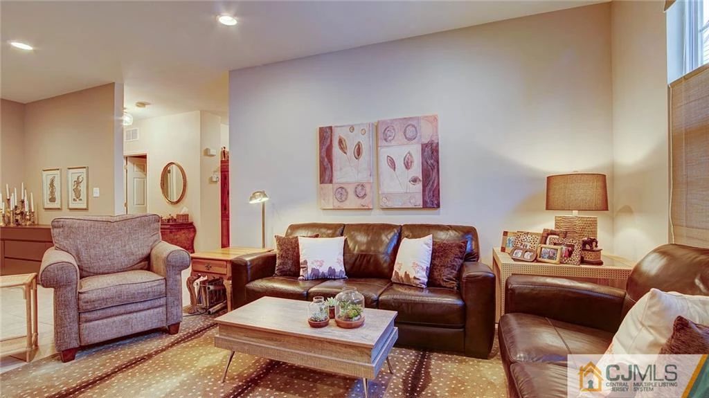 Monroe Estate Sale Hollywood Regency Furniture,... starts on 11/25/2023