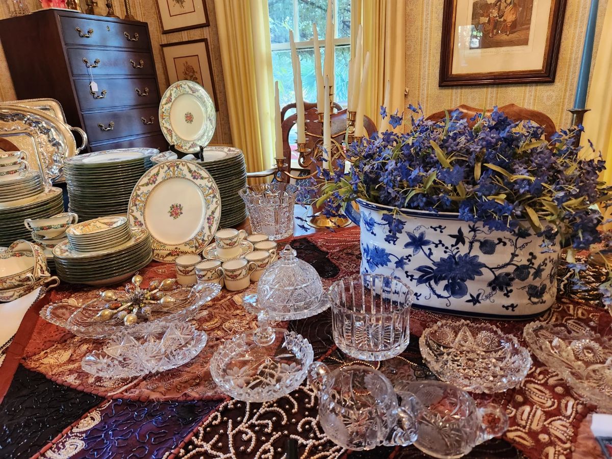 Aerl Estate Sales in Waco, TX starts on 11/3/2023